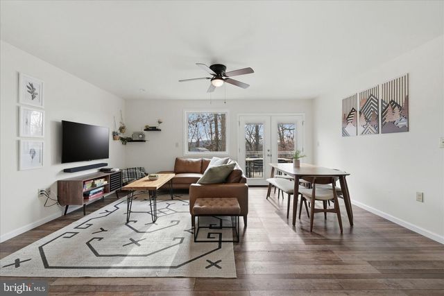 8258 SUPINLICK RIDGE RD, Basye, VA 22842