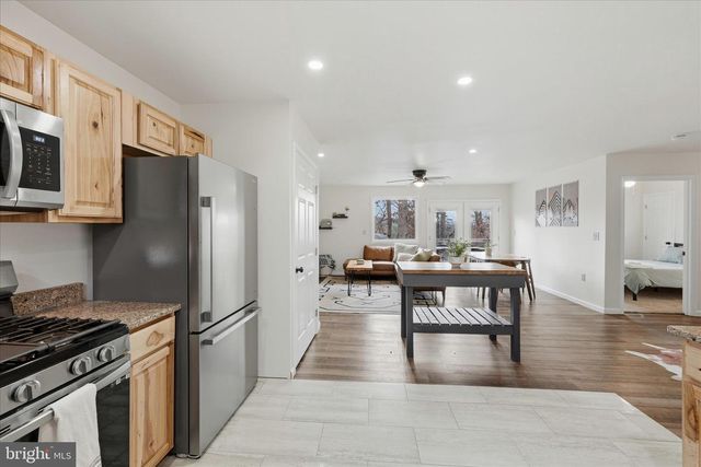 8258 SUPINLICK RIDGE RD, Basye, VA 22842