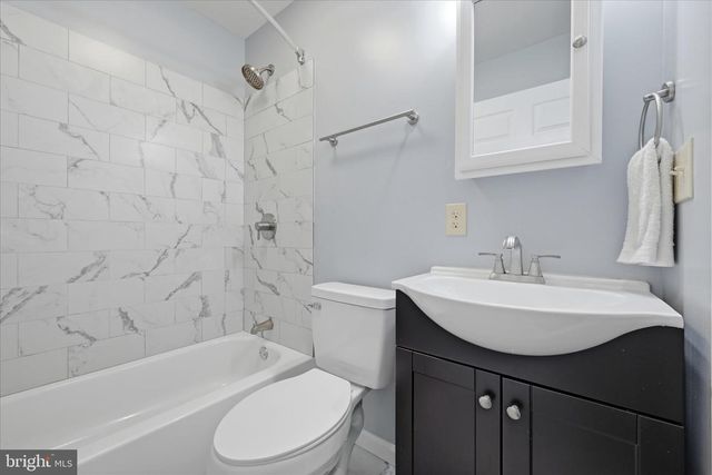 8258 SUPINLICK RIDGE RD, Basye, VA 22842