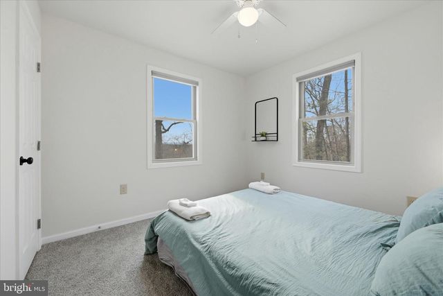 8258 SUPINLICK RIDGE RD, Basye, VA 22842