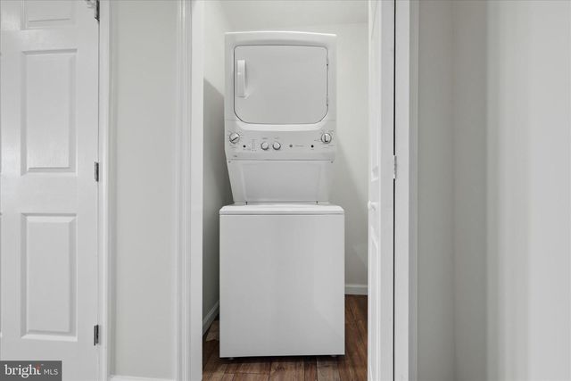 8258 SUPINLICK RIDGE RD, Basye, VA 22842