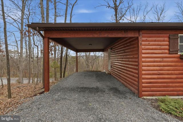 8258 SUPINLICK RIDGE RD, Basye, VA 22842