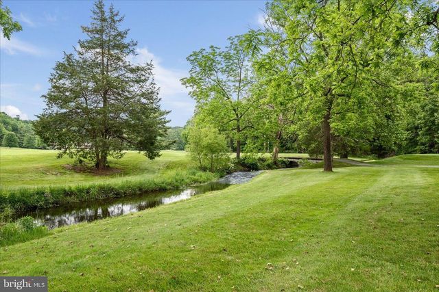 8258 SUPINLICK RIDGE RD, Basye, VA 22842