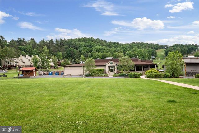 8258 SUPINLICK RIDGE RD, Basye, VA 22842