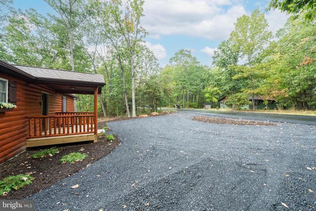 8258 SUPINLICK RIDGE RD, Basye, VA 22842