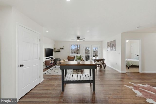 8258 SUPINLICK RIDGE RD, Basye, VA 22842