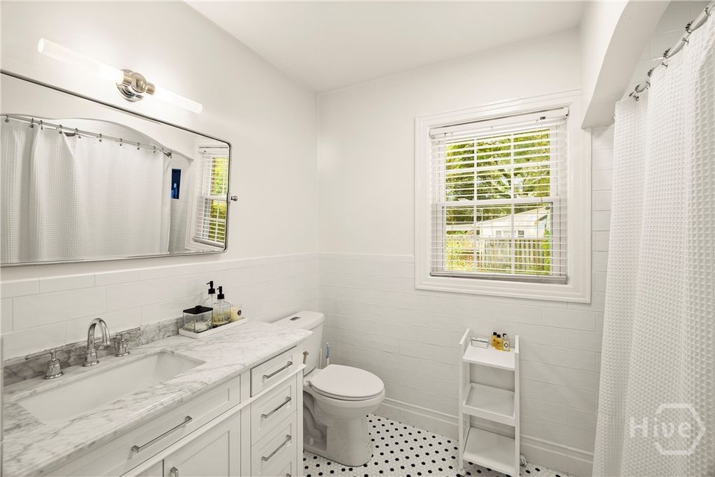 Image 15 of property listing at 1318 E 51st Street, Savannah, GA 31404