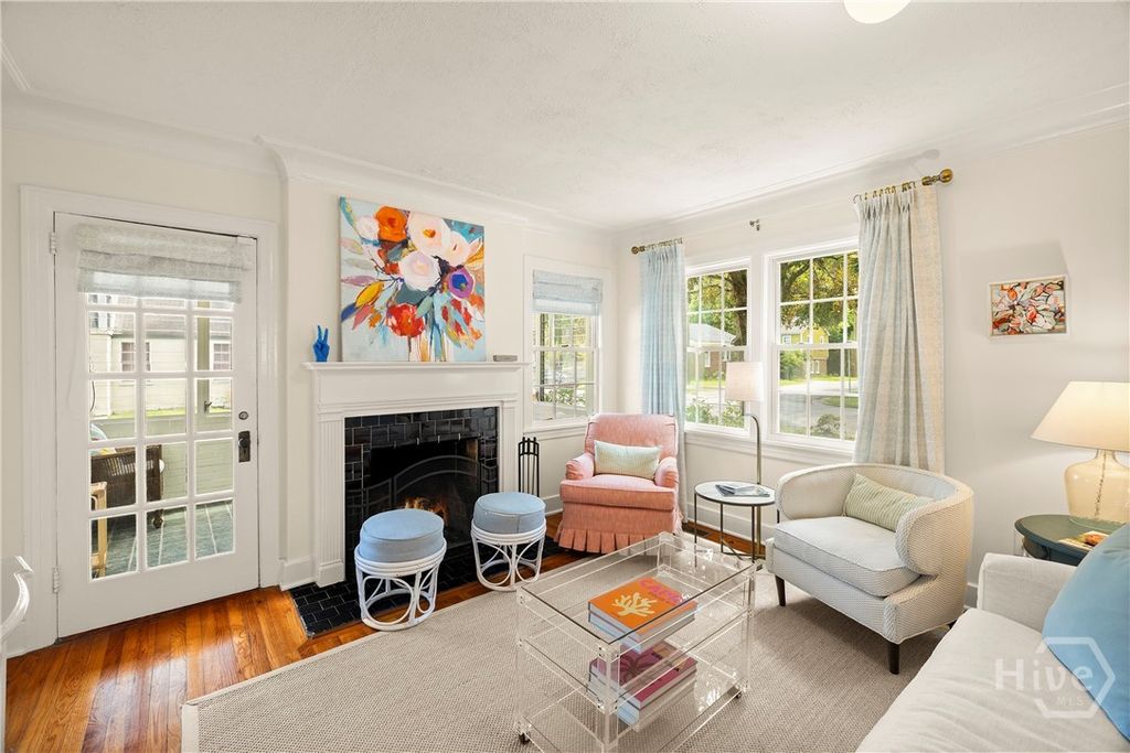 Image 5 of property listing at 1318 E 51st Street, Savannah, GA 31404