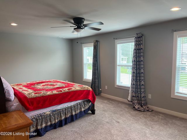 6107 Ledgerock Cove Pl, Louisville, KY 40219