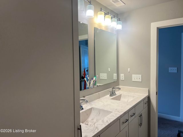 6107 Ledgerock Cove Pl, Louisville, KY 40219