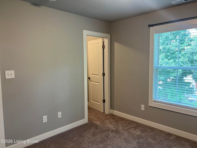 6107 Ledgerock Cove Pl, Louisville, KY 40219
