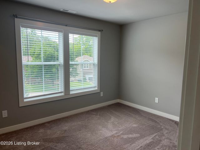6107 Ledgerock Cove Pl, Louisville, KY 40219