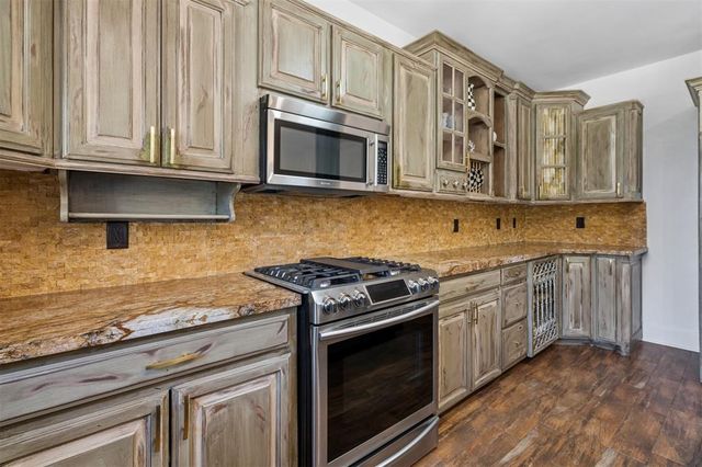 6509 Hunting Hill Lane 30, Oklahoma City, OK 73116