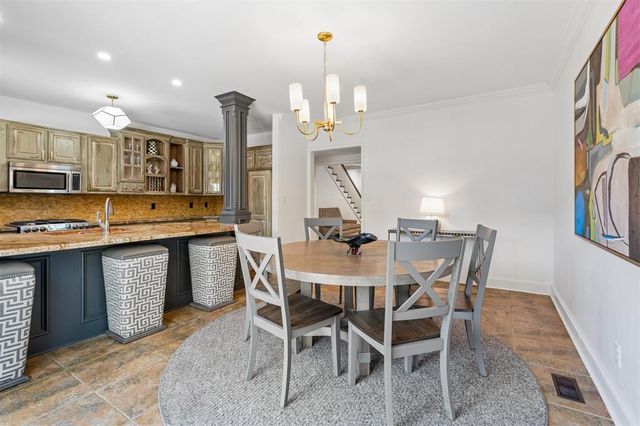 6509 Hunting Hill Lane 30, Oklahoma City, OK 73116