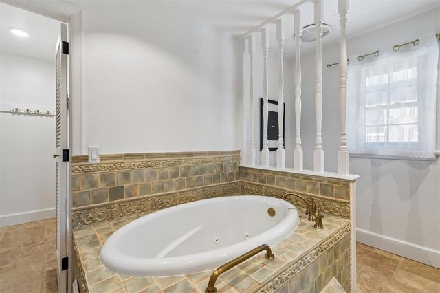 6509 Hunting Hill Lane 30, Oklahoma City, OK 73116