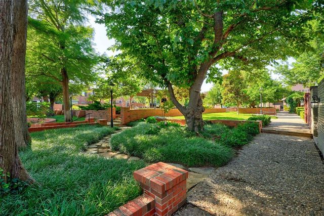 6509 Hunting Hill Lane 30, Oklahoma City, OK 73116