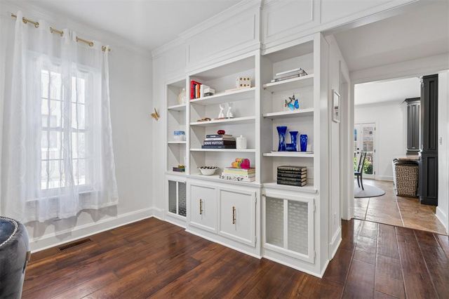 6509 Hunting Hill Lane 30, Oklahoma City, OK 73116