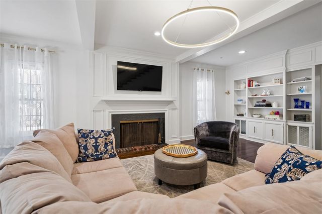 6509 Hunting Hill Lane 30, Oklahoma City, OK 73116