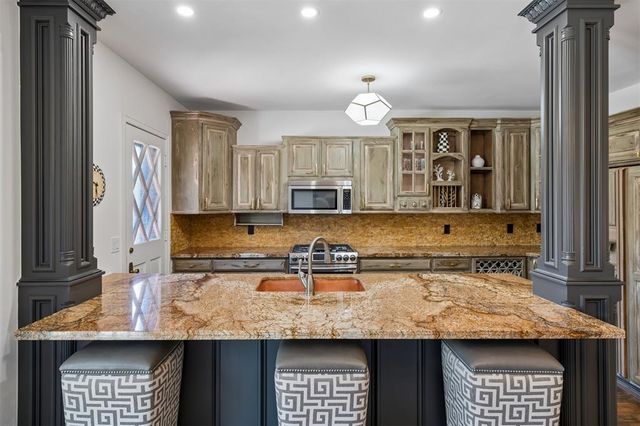 6509 Hunting Hill Lane 30, Oklahoma City, OK 73116