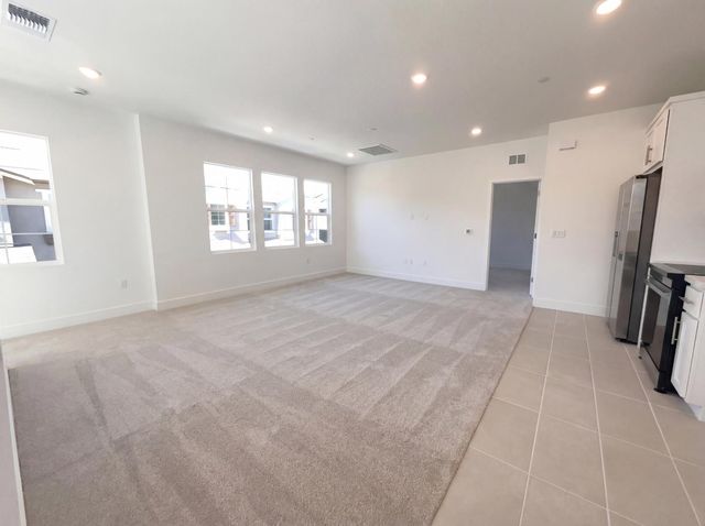 408 N Palm Springs Way, Tracy, CA 95391