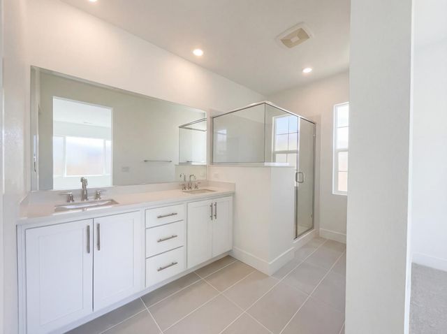 408 N Palm Springs Way, Tracy, CA 95391