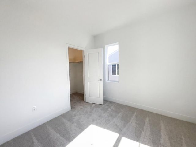 408 N Palm Springs Way, Tracy, CA 95391