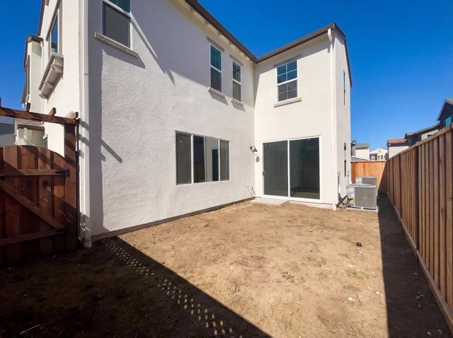 408 N Palm Springs Way, Tracy, CA 95391