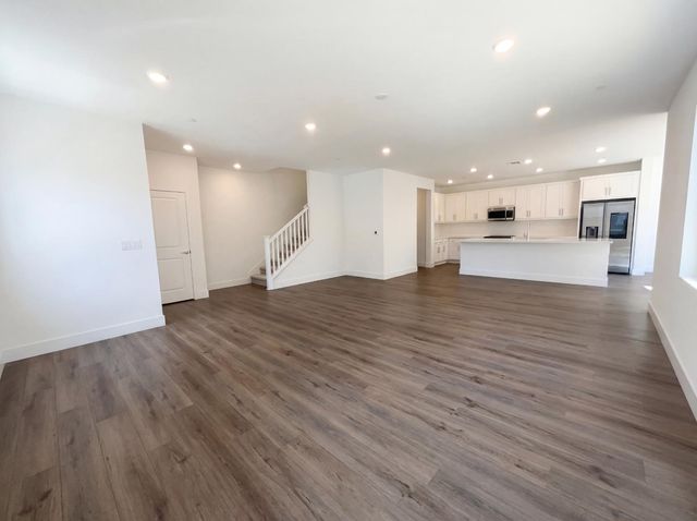 408 N Palm Springs Way, Tracy, CA 95391