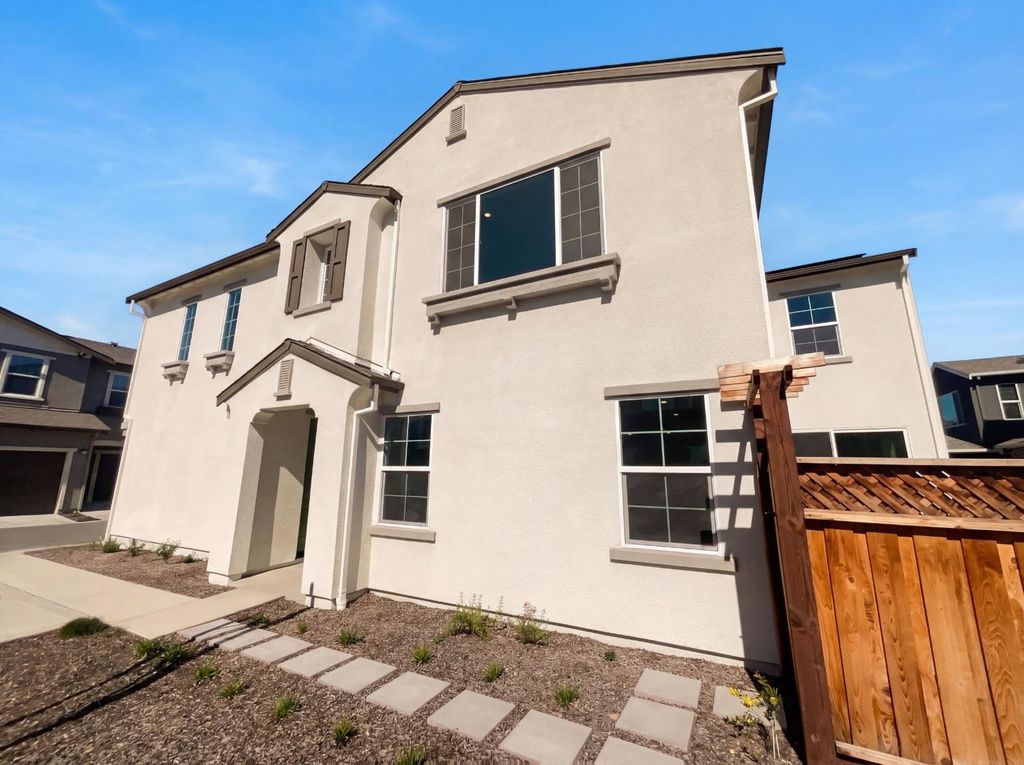 408 N Palm Springs Way, Tracy, CA 95391