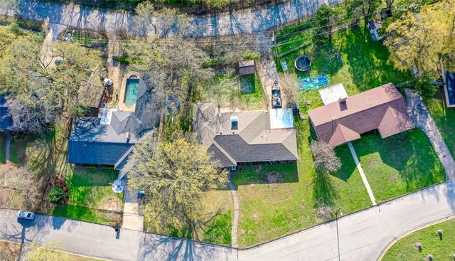 7 Post Oak Trail, Greenville, TX 75402