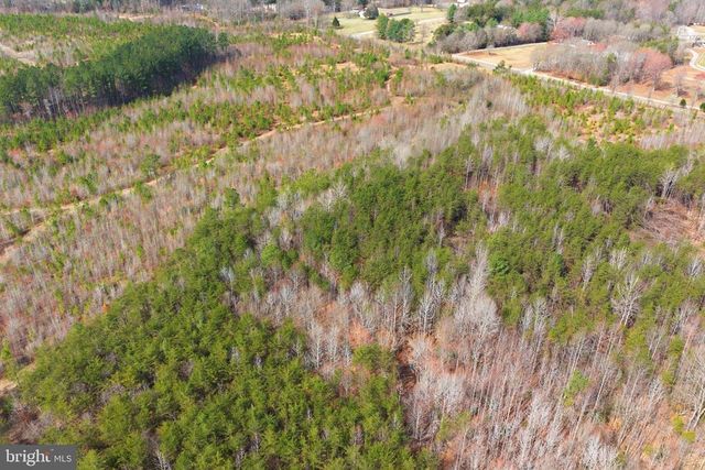 5239 DICKERSON RD, Partlow, VA 22534