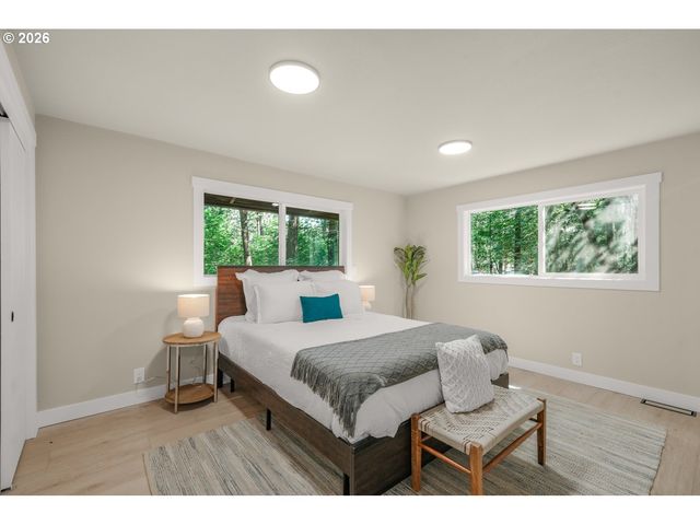 22420 S PARROT CREEK Rd, Oregon City, OR 97045