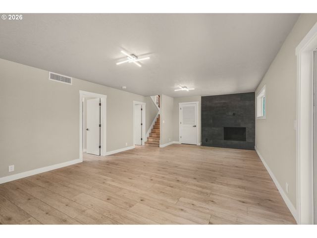 22420 S PARROT CREEK Rd, Oregon City, OR 97045
