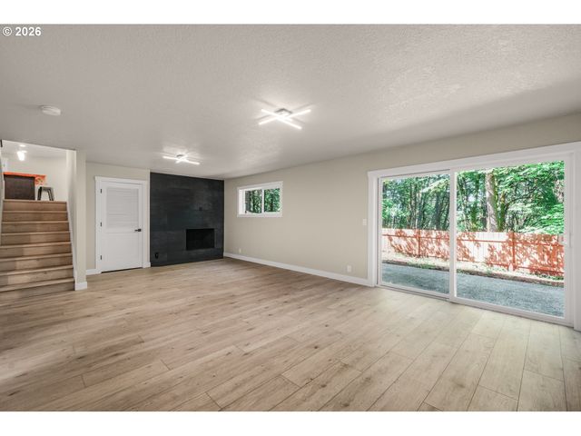 22420 S PARROT CREEK Rd, Oregon City, OR 97045