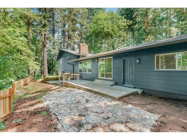 22420 S PARROT CREEK Rd, Oregon City, OR 97045