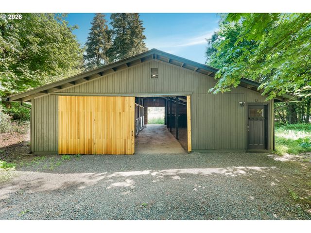 22420 S PARROT CREEK Rd, Oregon City, OR 97045