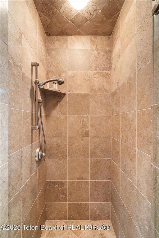 2780 W RAPTOR VIEW Lane, Jackson, WY 83001 photo 23