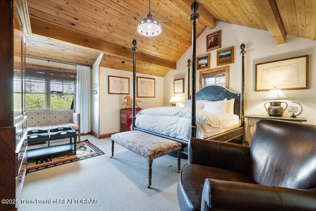 2780 W RAPTOR VIEW Lane, Jackson, WY 83001 photo 34