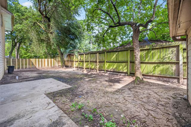 8103 Oak Moss Drive, Spring, TX 77379