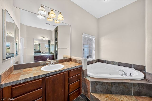 580 East Hickory Street, Pahrump, NV 89048