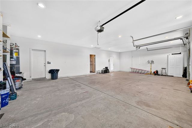 580 East Hickory Street, Pahrump, NV 89048