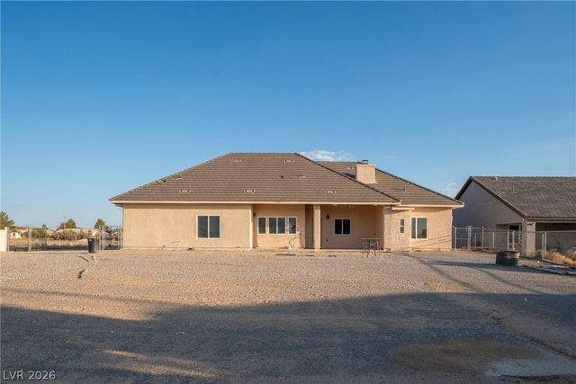 580 East Hickory Street, Pahrump, NV 89048