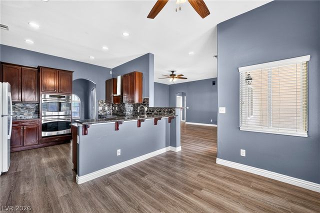 580 East Hickory Street, Pahrump, NV 89048
