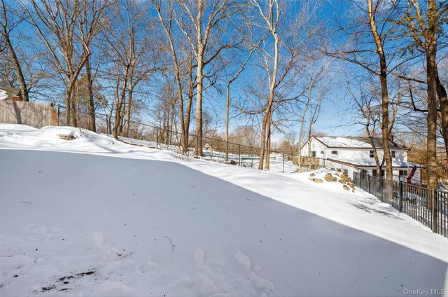 10 Orient Place, Patterson, NY 12563