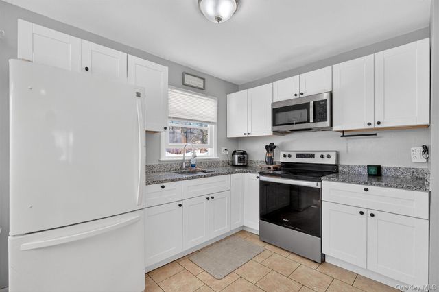 10 Orient Place, Patterson, NY 12563