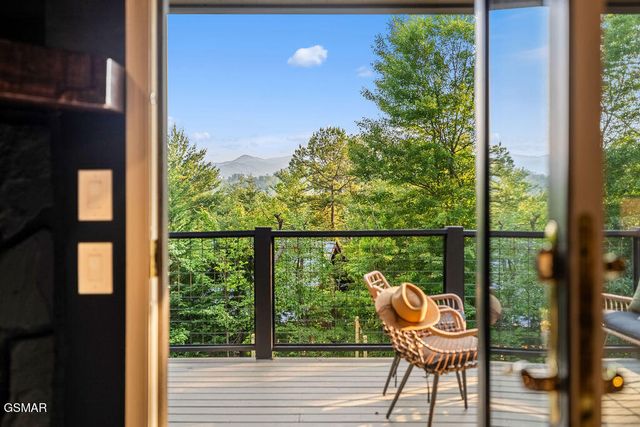 4822 White Pine Way, Sevierville, TN 37876