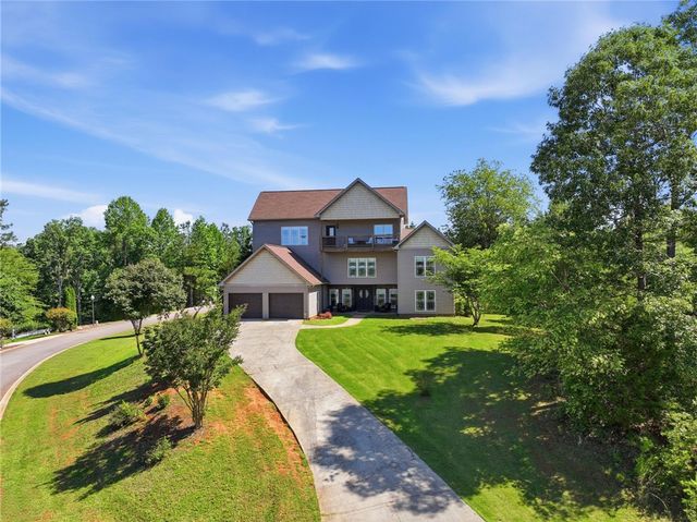 142 W Waters Edge Lane, West Union, SC 29696