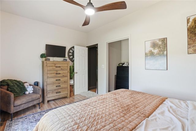 142 W Waters Edge Lane, West Union, SC 29696