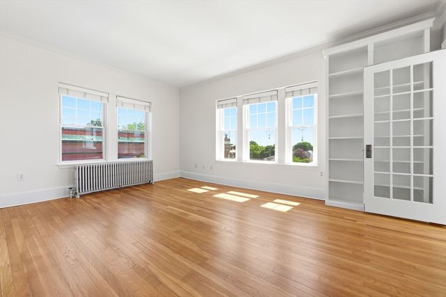 21 Bradlee Rd 54, Medford, MA 02155