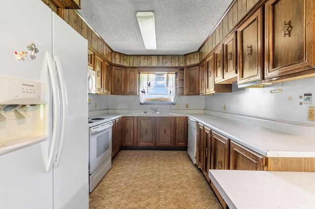 450 RS County Road 4480, Point, TX 75472
